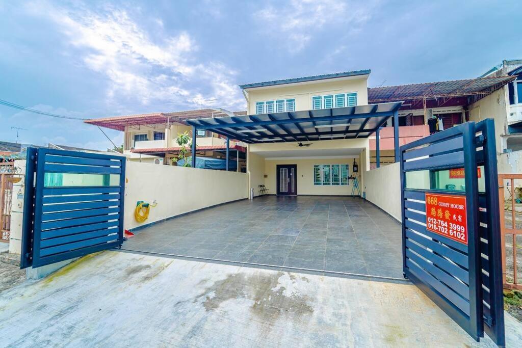 668homestaytmn Sentosa大丰18bed Near Mid Valley *